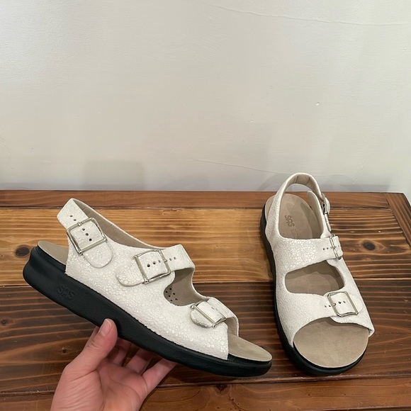 SAS Tripad Women's Size 10M Comfort Relaxed Brown Leather Sandals Strap Buckles - Picture 6 of 16